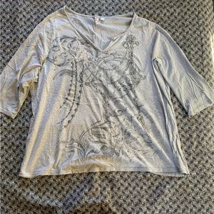 Grey long sleeve from tees 2 please. Sized 26/28